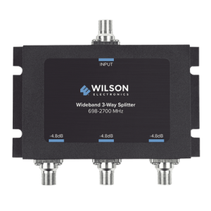 Divisor de potencia de 3 vías para la distribución de señal a tres antenas de servicio | 4.8 dB de pérdida por puerto | Conectores F hembra