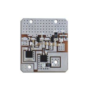 Tarjeta TELEWAVE TLA-450 para UHF con 12-18 Vcd en Multiacoplador TWR8-450.