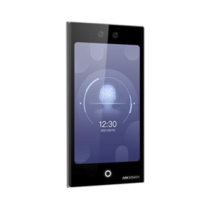 Terminal Facial WiFi con pantalla de 7" / Protección IP65 / 100,000 rostros y 500,000 tarjetas / 10,000 huellas con módulo opcional / ISAPI / ISUP 5.0