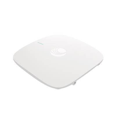 Access Point cnPilot XE3-4 WiFi 6/6E 802.11ax (2.4, 5 y 6 GHz), 3 radios definidos por software (SDR), MU-MIMO 4x4, Políticas de control de aplicaciones, hasta 1,500 clientes, gestión desde la nube, hasta 6.6 Gbps.