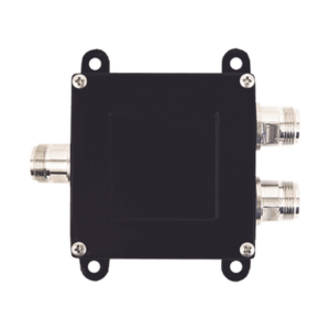 Separador TAP -7 dB con rango de frecuencia de 700 a 2500 MHz. Ideal para separar las antenas a diferentes longitudes de cable coaxial. 50 Ohm. Conectores N Hembra.