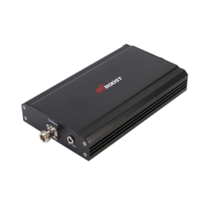 Amplificador de señal celular de banda sencilla, especial para las tecnologías 3G o 2G, cubre áreas de hasta 1200 metros cuadrados. Amplifica la banda de frecuencia de 850 MHz (Banda 5) con una ganancia máxima de 60 dB.