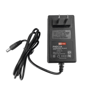 Fuente de Poder Regulada de 9 Vcd @ 3 A / Voltaje de Entrada de 100-240 Vca / Para Usos Múltiples / CCTV, Acceso, Asistencia, Alarmas, Etc. / Certificación NOM