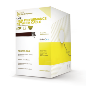 Bobina de cable de 305 m ( 1000 ft ) Cat5e de alto rendimiento, UL, color Dorado, para aplicaciones en CCTV, datos de alta velocidad. Uso Interior