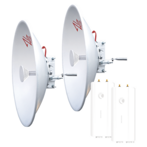 Enlace completo de 2 radios FORCE4600C con antenas NP6 (32 dBi), rango de frecuencia extendida (5.7 a 7 GHz) con Jumpers