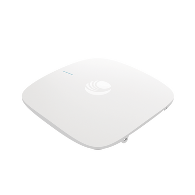 Access Point cnPilot XE3-4 WiFi 6/6E 802.11ax (2.4, 5 y 6 GHz), 3 radios definidos por software (SDR), MU-MIMO 4x4, Políticas de control de aplicaciones, hasta 1,500 clientes, gestión desde la nube, hasta 6.6 Gbps.