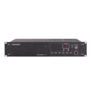 Repetidor VHF 136-174 MHz, Digital NXDN-Análogo, Convencional/ Trunking, 50 Watts, Inc. accesorios de inst.