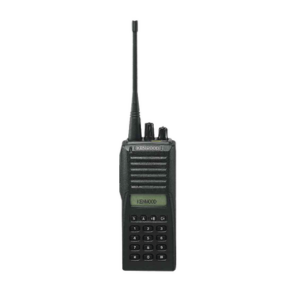 Radio para uso pesado en 800 Mhz compatible con sistemas LTR o convencionales, display LCD, 2.5 Watts de potencia