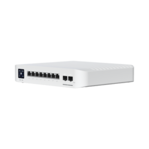 Switch UniFi PRO 8 POE Administrable de 6 Puertos GbE POE 802.3at/af / 2 puertos GBE POE 802.3bt / 2 puertos SFP+ / 120W